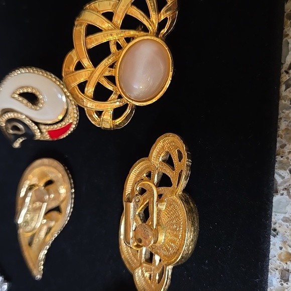 Elegant Gold and Black Clip On Women's Earrings Set Of 8 - Picture 11 of 17